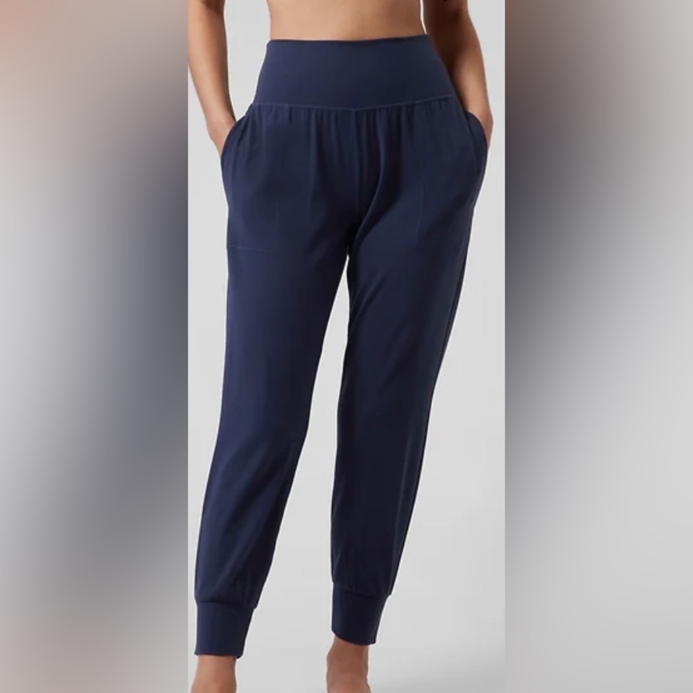 Athleta salutation jogger powervita - NAVY